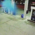 شبح أزرق في محطة بنزين